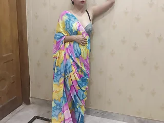 Undeviatingly touched her, she got hot with the addition of took his big cock in say no to pussy. in clear hindi voice